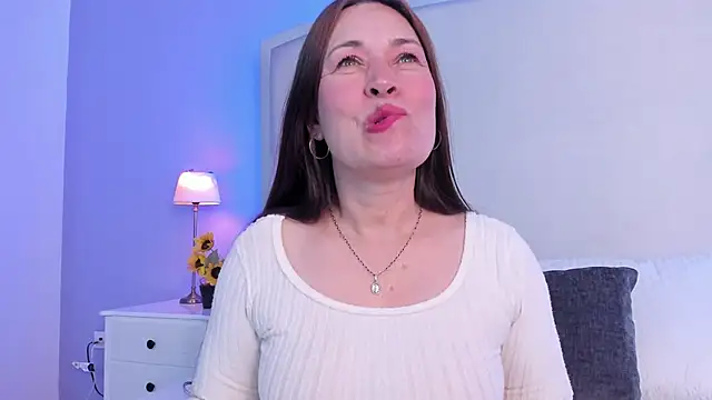 helen larkin online show from 02-24-26, 07:34