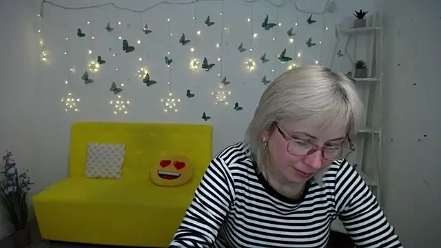 LaurenWishy online show from 02-21-26, 12:55