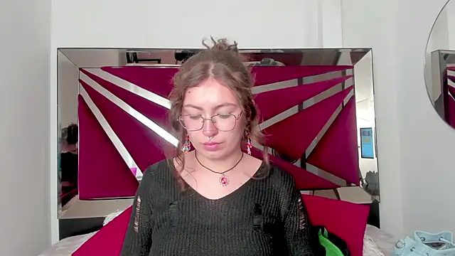 MarieTaylor  online show from 04-10-26, 12:05