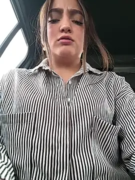 Snapshot of Juanita_Rojas chatting on 11-24-25, 04:29 Juanita Rojas online show from 11-24-25, 04:29