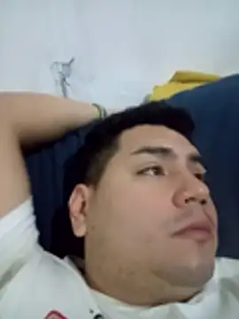 Snapshot of MLis27664 chatting on 11-18-25, 11:59 MLis27664 online show from 11-18-25, 11:59