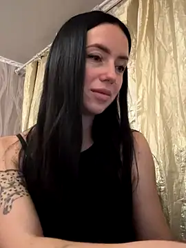 Snapshot of KamilaSy chatting on 11-19-25, 11:16 KamilaSy online show from 11-19-25, 11:16