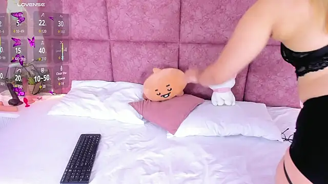 NathalieRoss1 online show from 04-10-26, 05:56