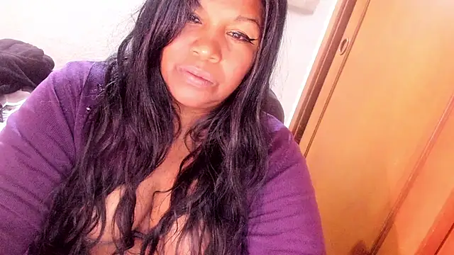 ebonycamelia online show from 05-11-26, 07:22