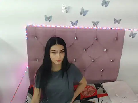 Isardrigue02 online show from 11-25-25, 03:17