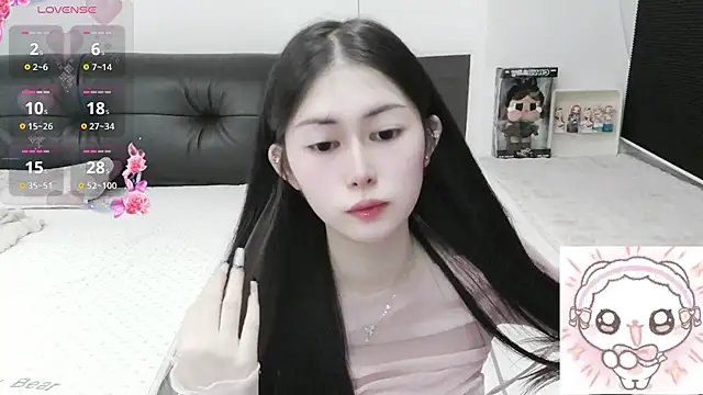 Snapshot of TuTu-077 chatting on 07-13-26, 11:46 TuTu-077 online show from 07-13-26, 11:46