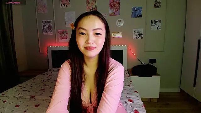 junamiin online show from 12-18-25, 07:31