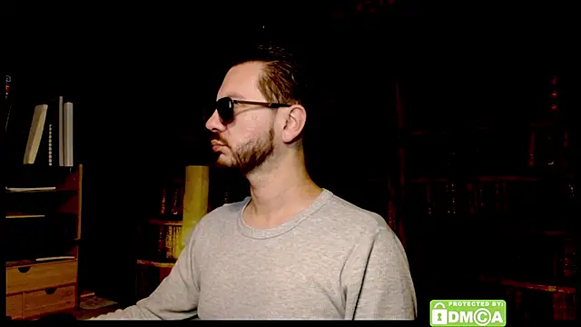 justshutupandwatch online show from 12-15-25, 04:44