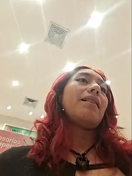 Snapshot of Eveelyn25xxx chatting on 11-19-25, 11:27 Eveelyn25xxx online show from 11-19-25, 11:27