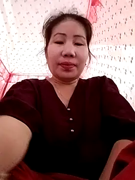 Snapshot of Reema_143 chatting on 01-16-26, 04:16 Reema 143 online show from 01-16-26, 04:16