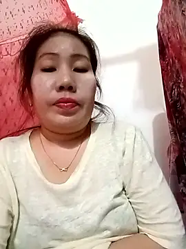 Snapshot of Reema_143 chatting on 01-16-26, 04:22 Reema 143 online show from 01-16-26, 04:22