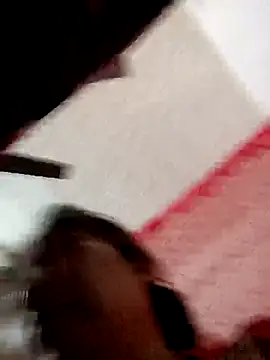 Snapshot of Reema_143 chatting on 01-18-26, 07:34 Reema 143 online show from 01-18-26, 07:34