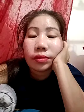 Snapshot of Reema_143 chatting on 02-08-26, 06:00 Reema 143 online show from 02-08-26, 06:00