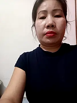 Snapshot of Reema_143 chatting on 02-10-26, 07:07 Reema 143 online show from 02-10-26, 07:07