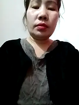 Snapshot of Reema_143 chatting on 02-27-26, 02:17 Reema 143 online show from 02-27-26, 02:17