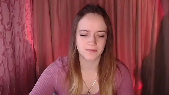 Illa May online show from 12-21-25, 10:55