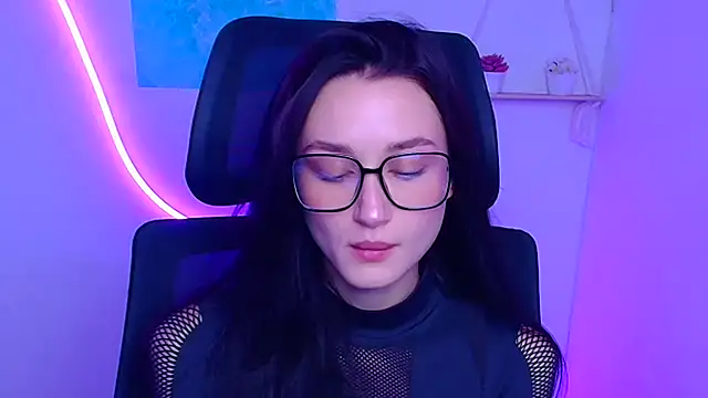 Stella XO online show from 11-27-25, 06:48