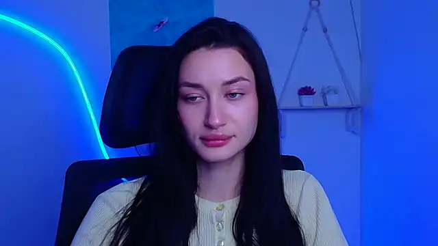 Stella XO online show from 12-15-25, 06:28