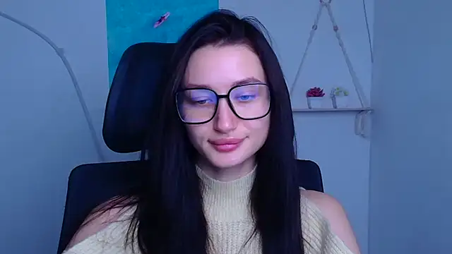 Stella XO online show from 12-16-25, 06:29