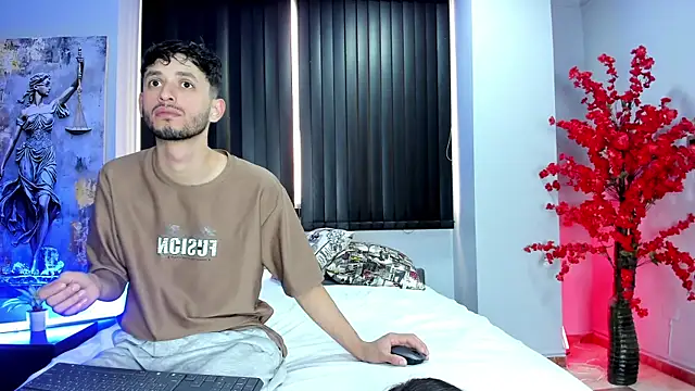 dracke and zara online show from 04-14-26, 01:17