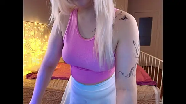 angelicaya online show from 11-27-25, 04:36