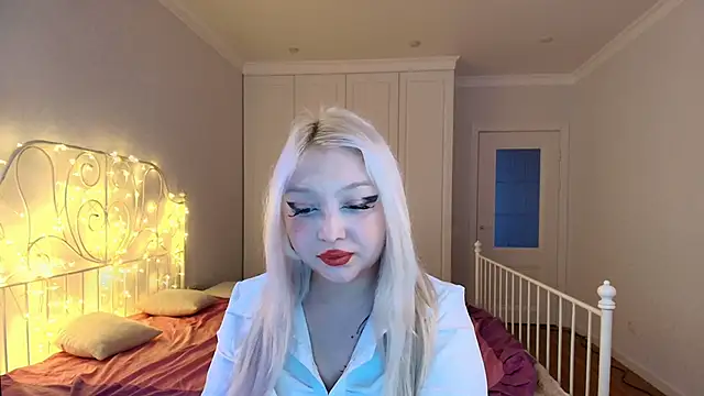 angelicaya online show from 11-28-25, 03:31