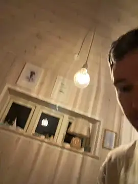 Snapshot of Spice2x chatting on 11-28-25, 08:11 Spice2x online show from 11-28-25, 08:11