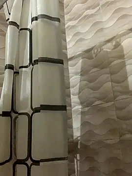 laperson online show from 12-21-25, 01:57