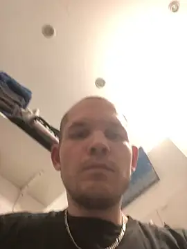 Spielzeugtwink online show from 03-18-26, 07:17