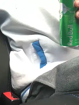 Spielzeugtwink online show from 04-15-26, 01:18