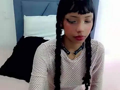 Snapshot of megansweet997 chatting on 11-24-25, 01:44 megansweet997 online show from 11-24-25, 01:44