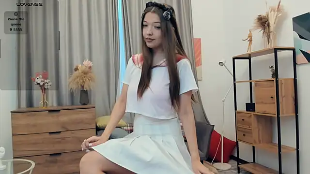 SalliePrutt online show from 12-04-25, 07:39