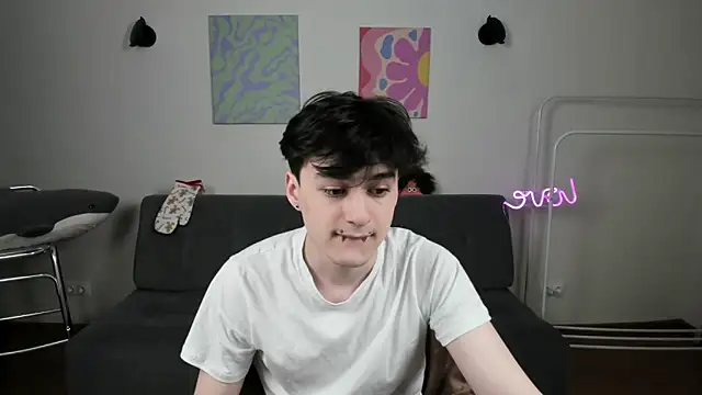 kevinhunter  online show from 12-02-25, 03:40