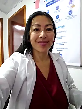 JustSamantha  online show from 04-08-26, 11:10