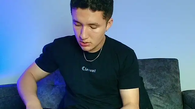 Ethan-Connor online show from 11-21-25, 08:40