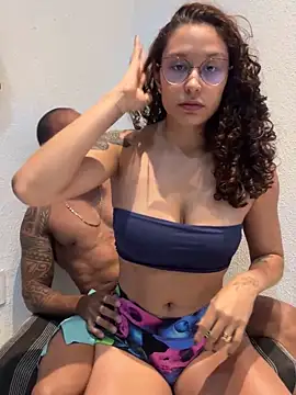 Snapshot of CasalBris4 chatting on 01-08-26, 12:35 CasalBris4 online show from 01-08-26, 12:35