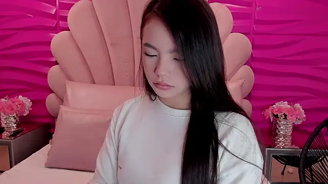 NatallieBlaze online show from 11-26-25, 12:50