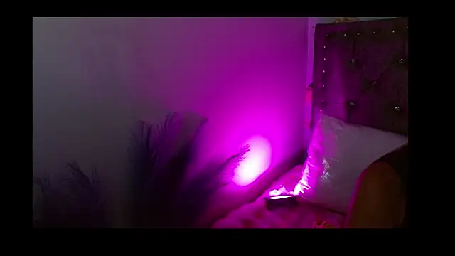 Queen Rousee online show from 02-16-26, 10:06