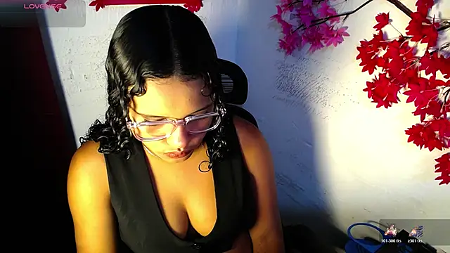 Snapshot of chleo_rosse chatting on 07-01-26, 11:59 chleo rosse online show from 07-01-26, 11:59