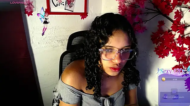 Snapshot of chleo_rosse chatting on 07-03-26, 02:12 chleo rosse online show from 07-03-26, 02:12