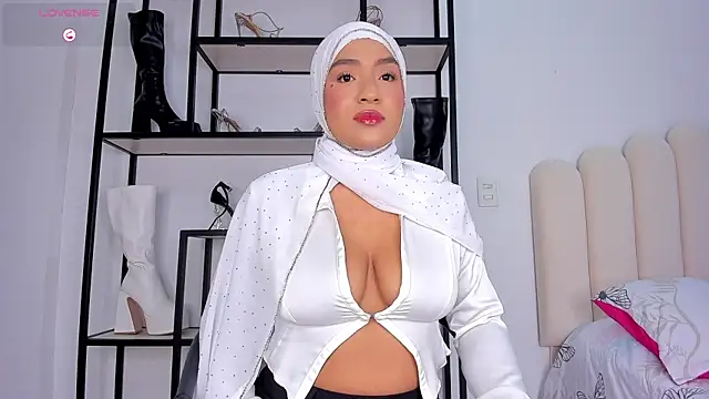 Amira-Zahra online show from 07-23-26, 10:29