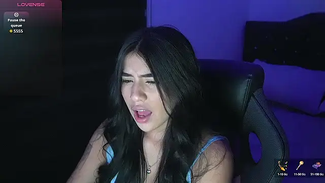 Snapshot of leyla_sanss chatting on 11-20-25, 12:33 leyla sanss online show from 11-20-25, 12:33