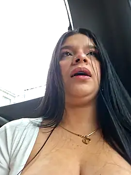 Layla-daring online show from 11-29-25, 07:06