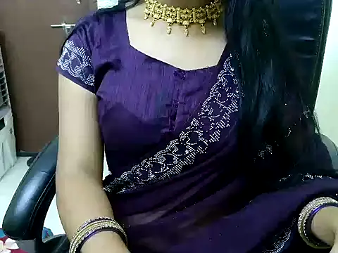 Snapshot of cute_girl_81 chatting on 11-28-25, 11:57 cute girl 81 online show from 11-28-25, 11:57