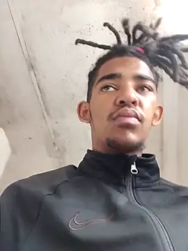 Eezxxx online show from 12-23-25, 10:46