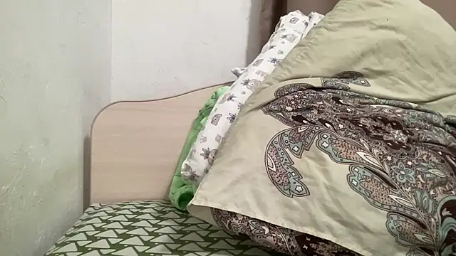 alisa kitcat online show from 12-17-25, 05:24