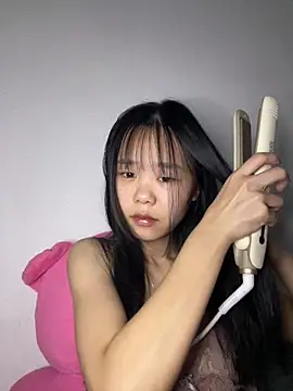 Kiee-lee online show from 12-22-25, 01:52