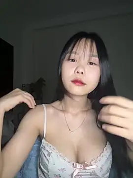 Snapshot of Kiee-lee chatting on 02-06-26, 03:04 Kiee-lee online show from 02-06-26, 03:04