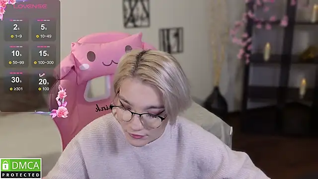 Snapshot of Megan_Lora chatting on 11-22-25, 01:15 Megan Lora online show from 11-22-25, 01:15