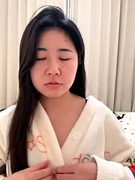 Snapshot of Momo168168 chatting on 11-24-25, 02:00 Momo168168 online show from 11-24-25, 02:00